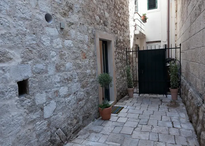 Zoro Dubrovnik